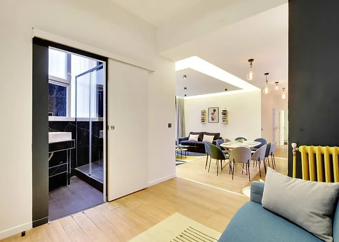 Spacious Apartment - 2B-10P - Ac - Marais